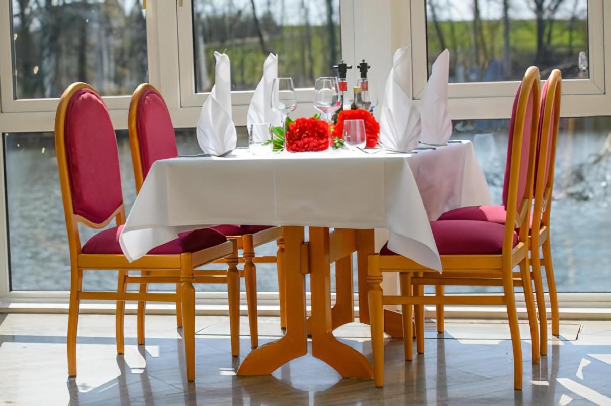 Al Gondoliere Hotel Oppach Bagian luar foto